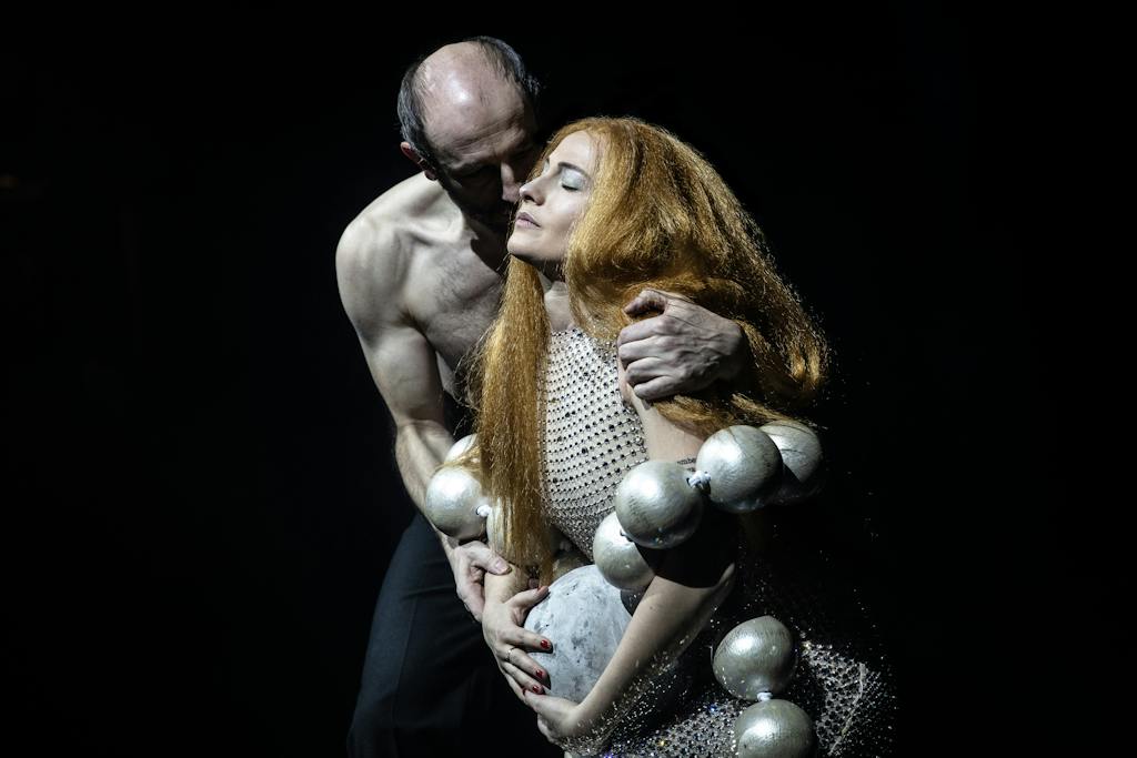 Činohra | Kytice: Anna Fialová (Dcera), Csongor Kassai (Vodník) – foto: Pavel Hejný