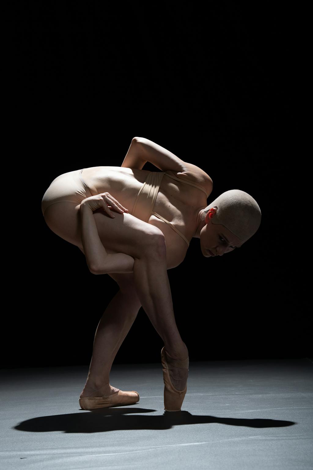 Balet ND | Forsythe / Clug / McGregor; Wain McGregor - edeneden; foto: Serghei Gherciu
