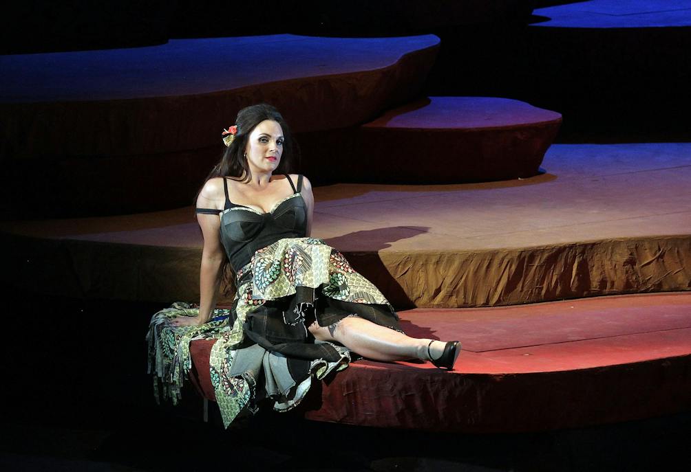 Opera ND I Carmen: Ester Pavlů (Carmen) – foto: Hana Smejkalová