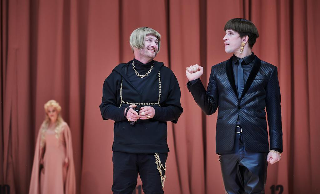 Drama | Much Ado About Nothing: Jan Bidlas (Borachio), Igor Orozovič (Don Juan) – photo: Martin Špelda