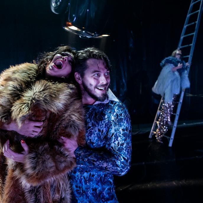 State Opera I Flammen: Victoria Khoroshunova (Donna Anna / Nun / Woman), Denys Pivnickij (Don Juan), Vít Šantora (Pulcinella) – photo: Zdeněk Sokol