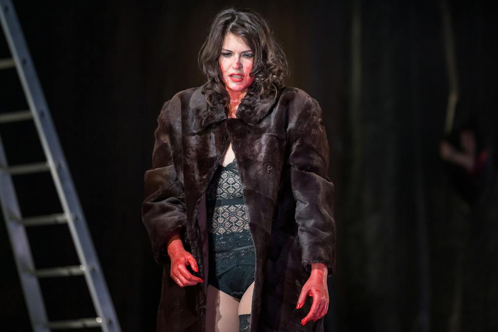 State Opera I Flammen: Victoria Khoroshunova (Donna Anna / Nun / Woman) – photo: Serghei Gherciu