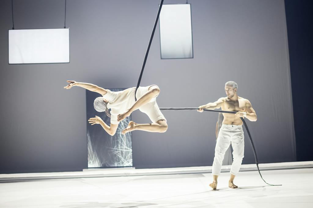 Laterna magika | Land of Body: Alžběta Tichá (Rope Acrobat), Matěj Petrák (Mime) - foto: Vojtěch Brtnický