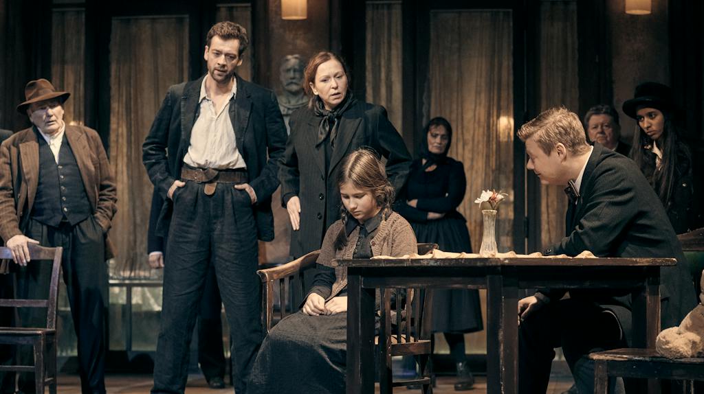 Hordubal – Jiří Štěpnička, Radúz Mácha, Zuzana Stivínová. Kristýna Šobíšková, Filip Rajmont, Martina Znamenáčková (foto: Martin Špelda)