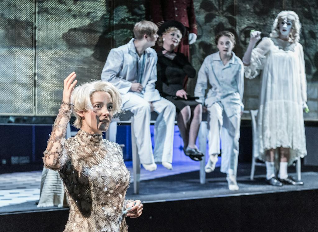 Modrý pták – Jana Pidrmanová (foto: Pavel Nesvadba)