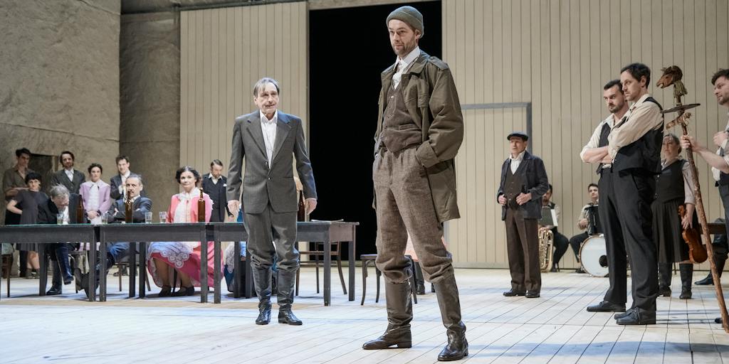 Činohra | Naši furianti: Ondřej Pavelka (Jakub Bušek), Radúz Mácha (Valentin Bláha), Ondřej Malý (Josef Habršperk) – foto: Martin Špelda