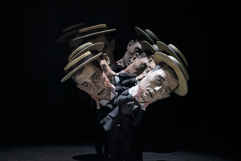 Státní opera I Šaty dělají člověka: Balet Opery Národního divadla – foto: Serghei Gherciu