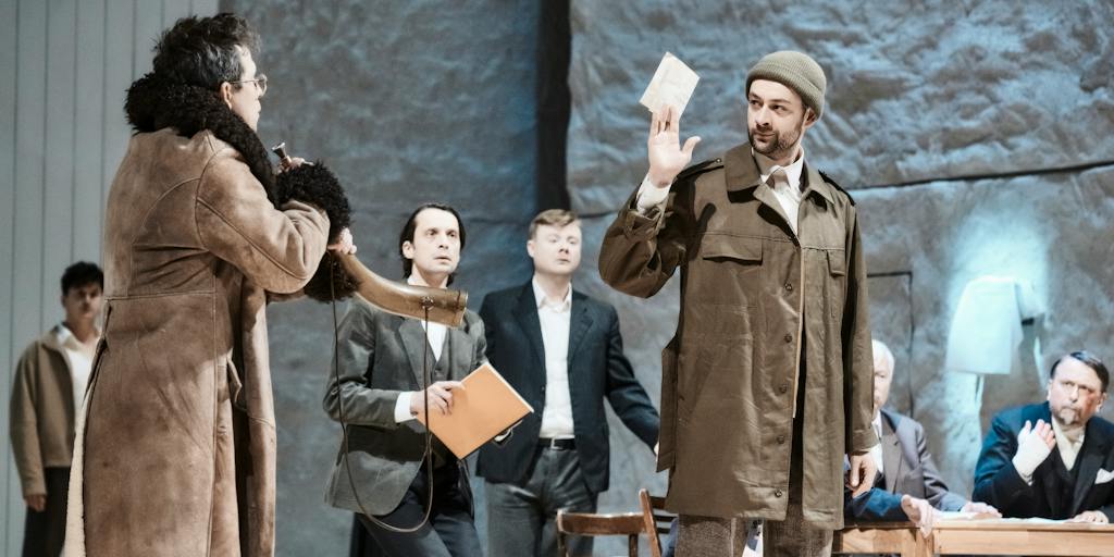 Činohra | Naši furianti: Igor Orozovič (František Fiala), Matyáš Řezníček (Karel Kudrlička), Filip Kaňkovský (Matěj Šumbal), Radúz Mácha (Valentin Bláha), Marek Daniel (Kašpar Šmejkal) – foto: Martin Špelda