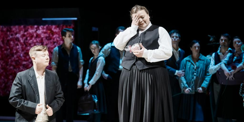 Činohra | Naši furianti: Filip Kaňkovský (Matěj Šumbal), Lucie Polišenská (Marie) – foto: Martin Špelda