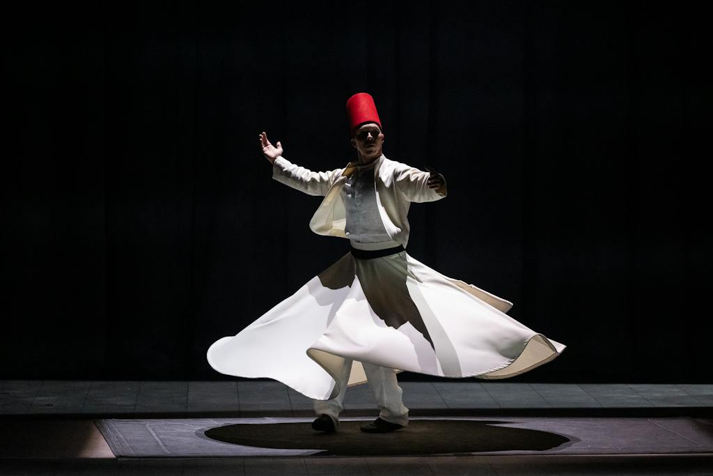 Opera ND I Armida: Patrik Čermák (Derviš) – foto: Zdeněk Sokol