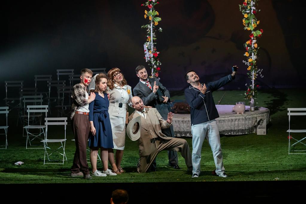 NT Opera I Le nozze di Figaro: Michal Marhold (Figaro), Ralitsa Ralinova (Susanna), Stanislava Jirků (Marcellina), Jan Šťáva (Bartolo), Peter Malý (Curzio), Jiří Brückler (Count Almaviva) – photo: Zdeněk Sokol