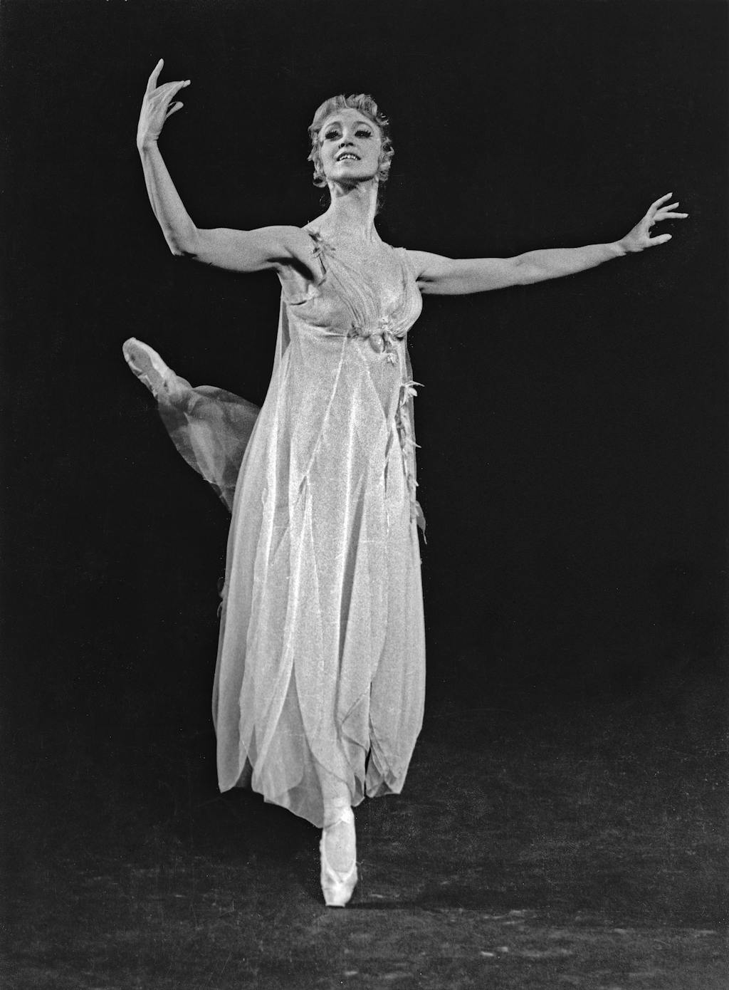 Astrid Štúrová, Šípková Růženka (1973)