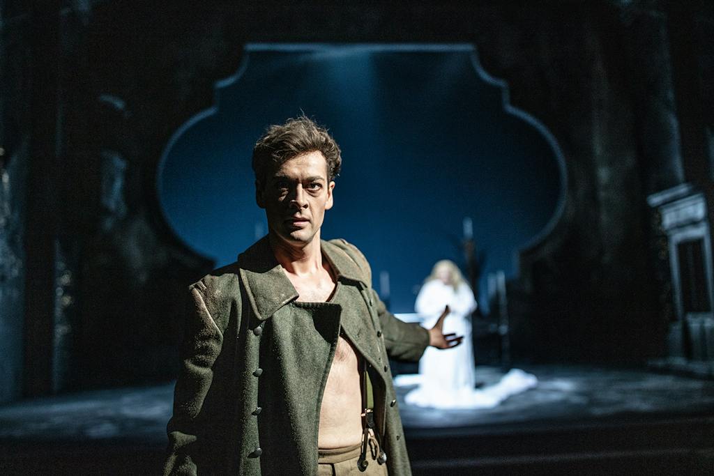 Činohra | Kytice: Radúz Mácha (Ženich) – foto: Pavel Hejný
