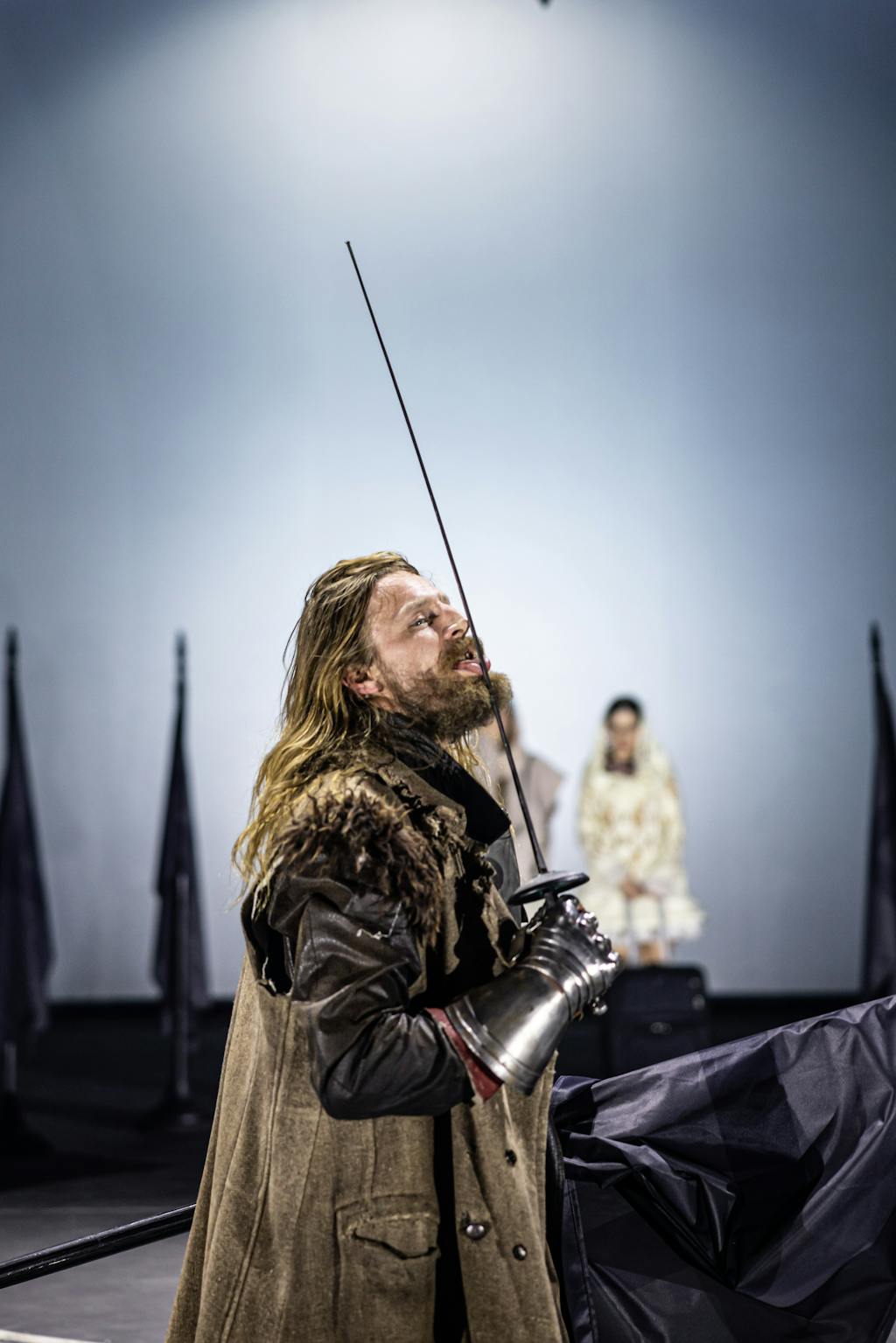 Činohra | Hamlet: Jakub Gottwald (Fortinbras) – foto: Pavel Hejný