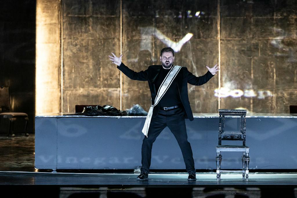 State Opera I Mefistofele: Jerzy Butryn (Mefistofele) – photo: Zdeněk Sokol