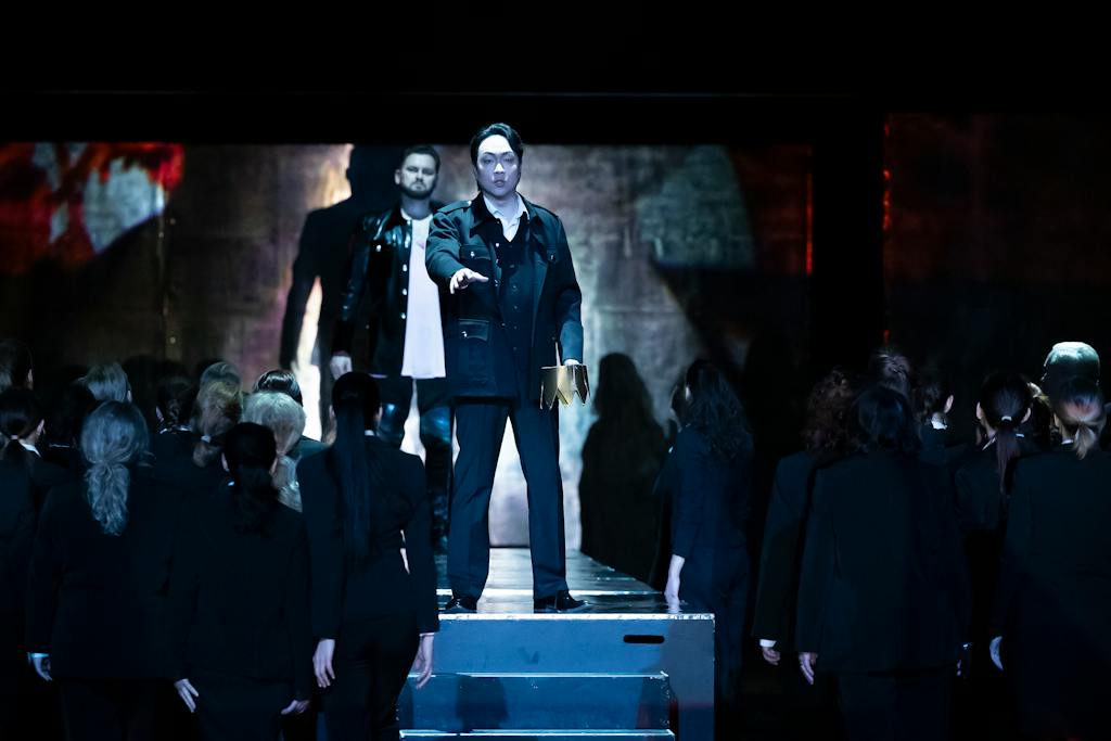 State Opera I Mefistofele: Kyungho Kim (Faust), Jerzy Butryn (Mefistofele), State Opera Chorus – photo: Zdeněk Sokol