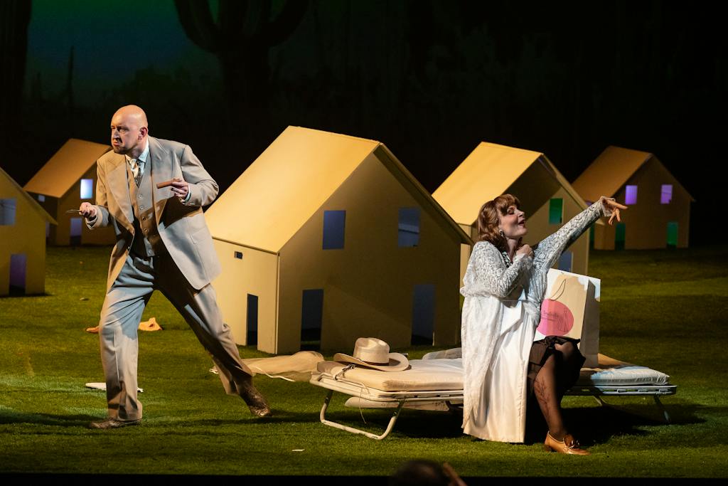 NT Opera I Le nozze di Figaro: Jan Šťáva (Bartolo), Stanislava Jirků (Marcellina) – photo: Zdeněk Sokol