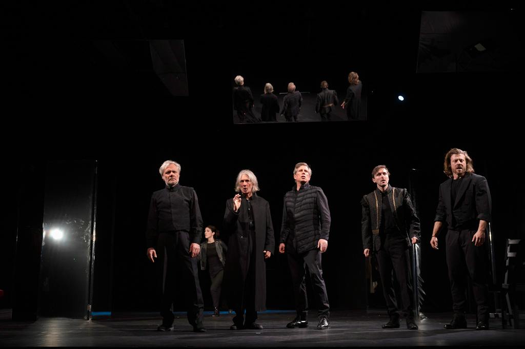 Prague Shakespeare Company | Hamlet – photo: Mariann Menke