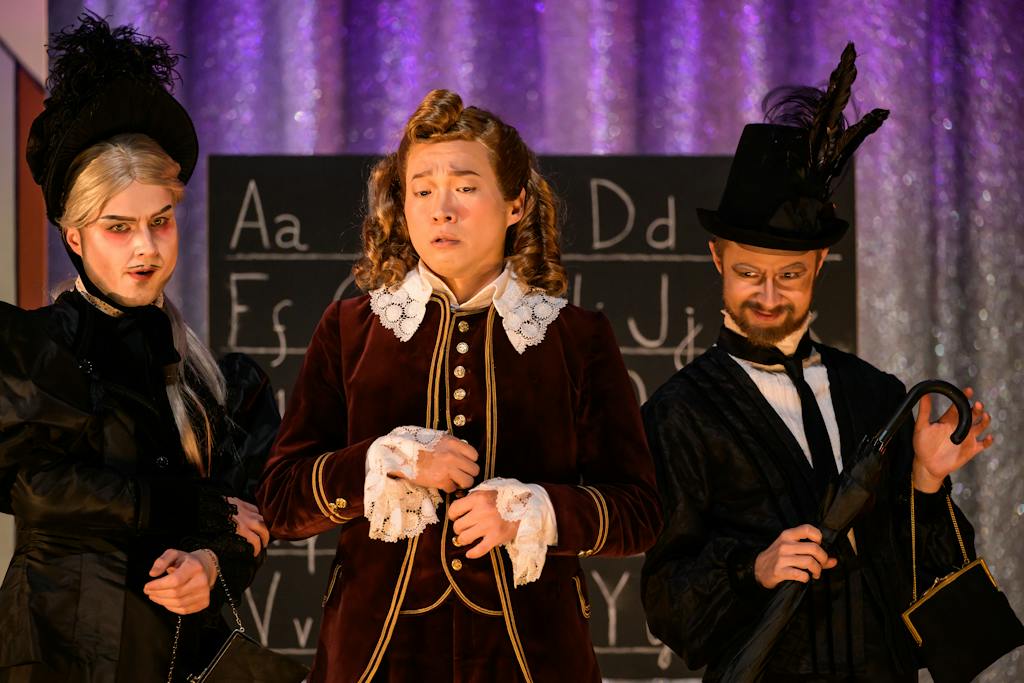 State Opera I Le Grand Macabre: Michal Marhold (The Black Minister), Benjamín Hájek (The White Minister) – photo: Serghei Gherciu