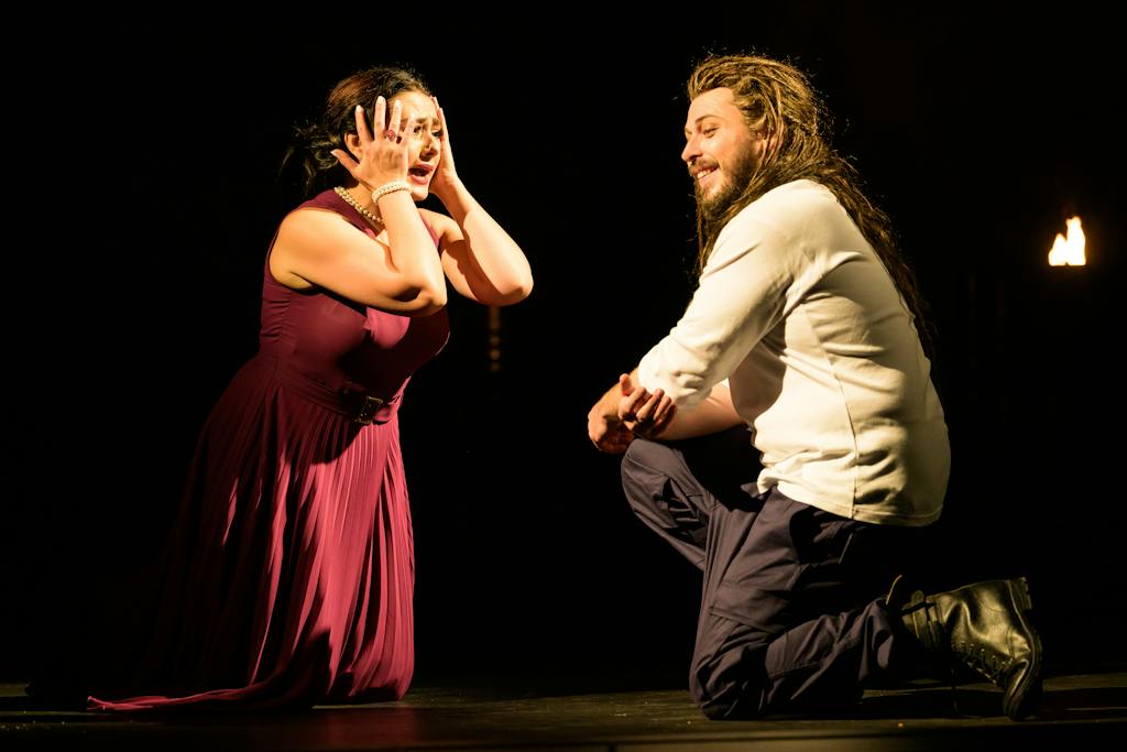 Státní opera I Otello:  Denys Pivnickij (Otello), Olga Busuioc (Desdemona) – foto: Serghei Gherciu