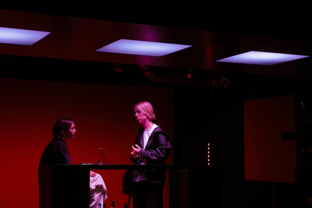 Lotyšské národní divadlo | The Soft Power: Rūdolfs Sprukulis (Ārčijs), Marija Luīze Meļķe (Tīna) – foto: Andrejs Strokins