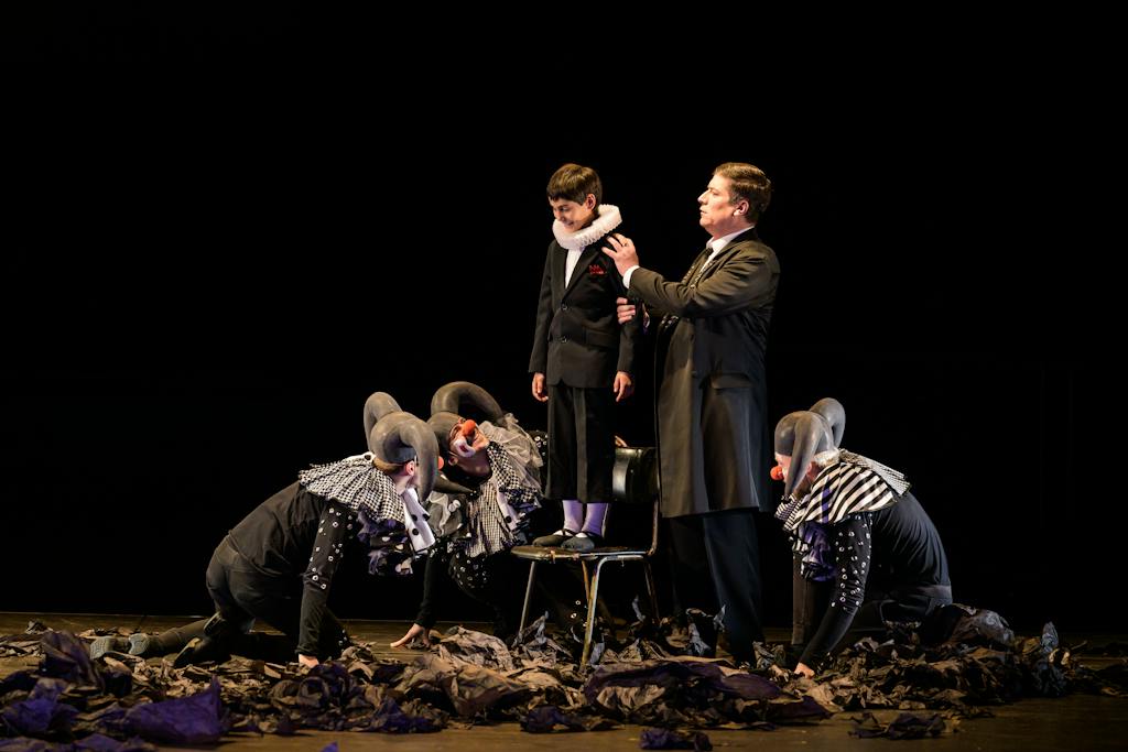 Opera I Macbeth: Iurie Maimescu (Banco), Balet Opery Národního divadla – foto: Serghei Gherciu