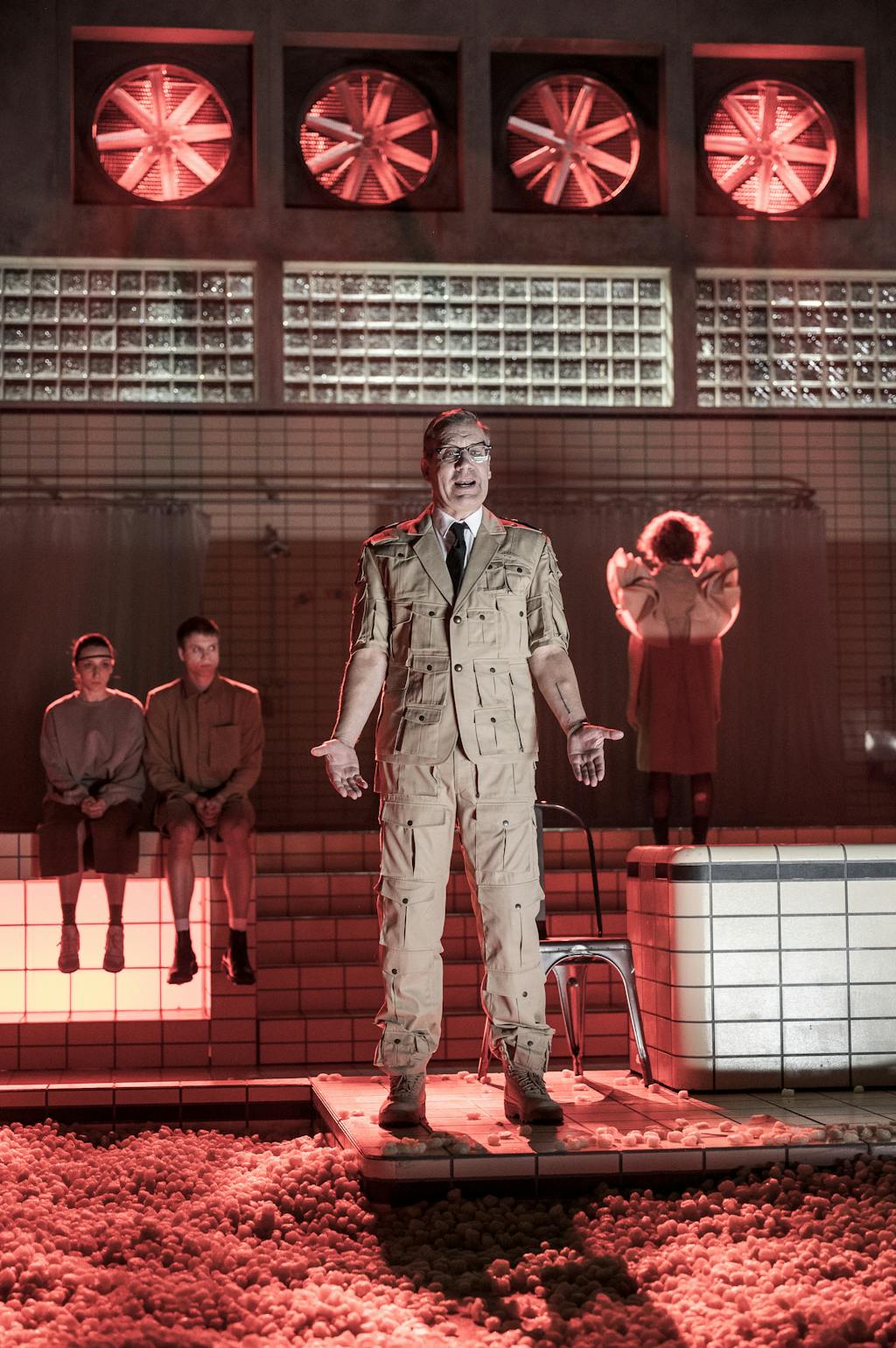 Drama | Oresteia: Jindřiška Dudziaková (Electra), Zdeněk Piškula (Orestes), David Matásek (Agamemnon), Berenika Anna Mikeschová (Cassandra) – photo: Petr Neubert