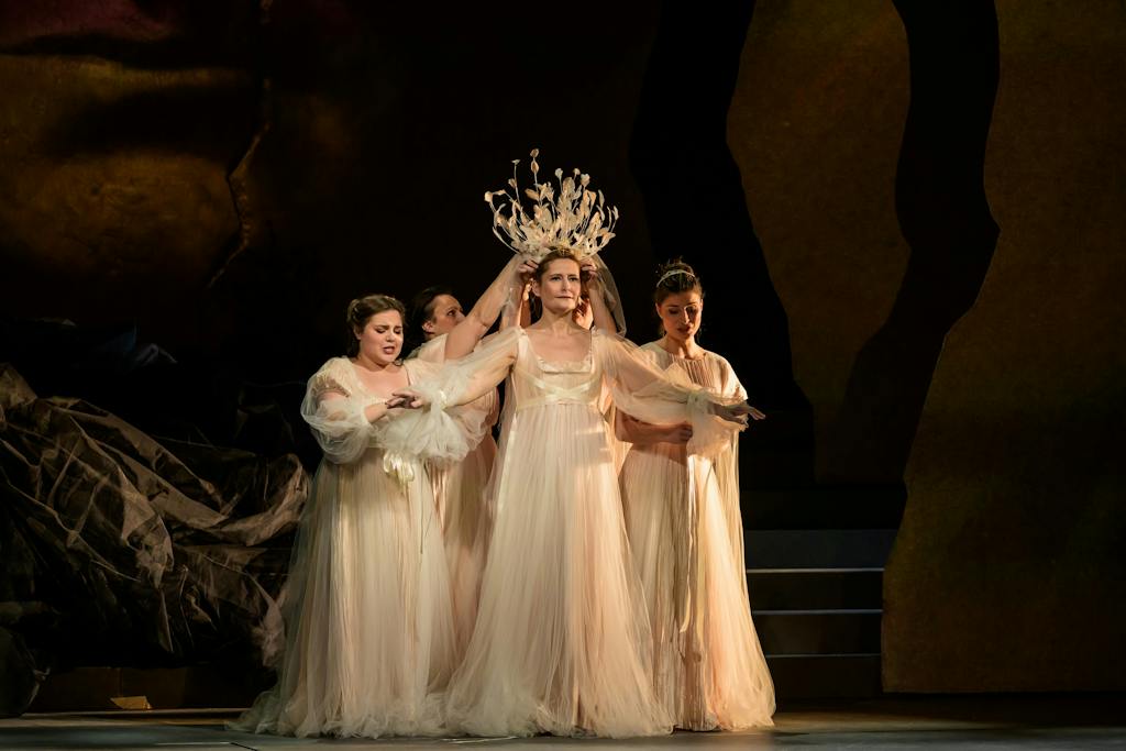 Opera | Dido a Aeneas: Markéta Cukrová (Dido), Jekatěrina Krovatěva (Belinda), Collegium Vocale 1704 – foto: Serghei Gherciu