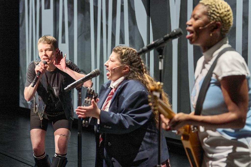 Pražské křižovatky | Lola Arias / Theatre Basel: Znásilnění Lukrécie: Casting – foto: Lucia Hunziker