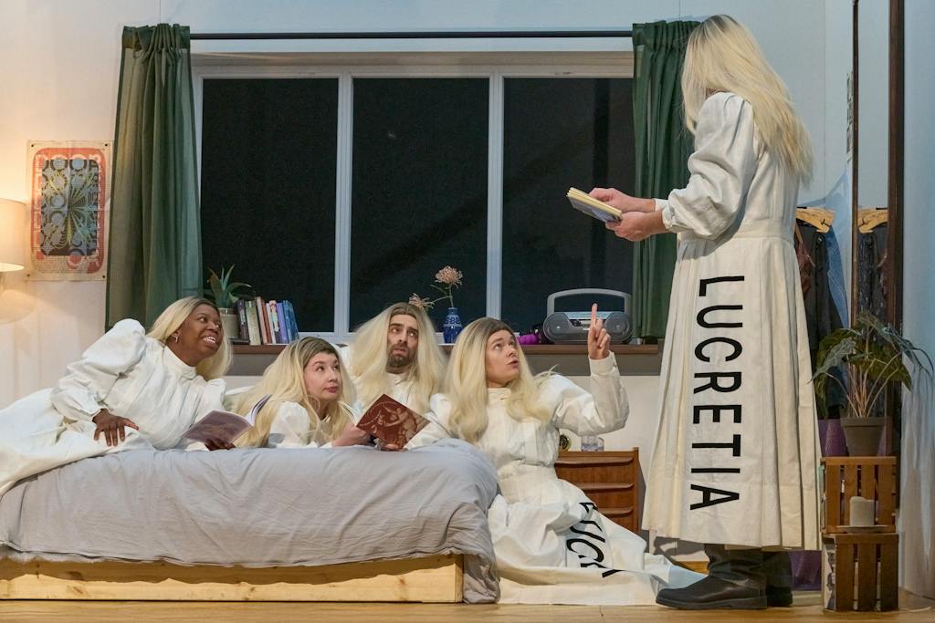 Pražské křižovatky | Lola Arias / Theatre Basel: Znásilnění Lukrécie: Casting – foto: Lucia Hunziker