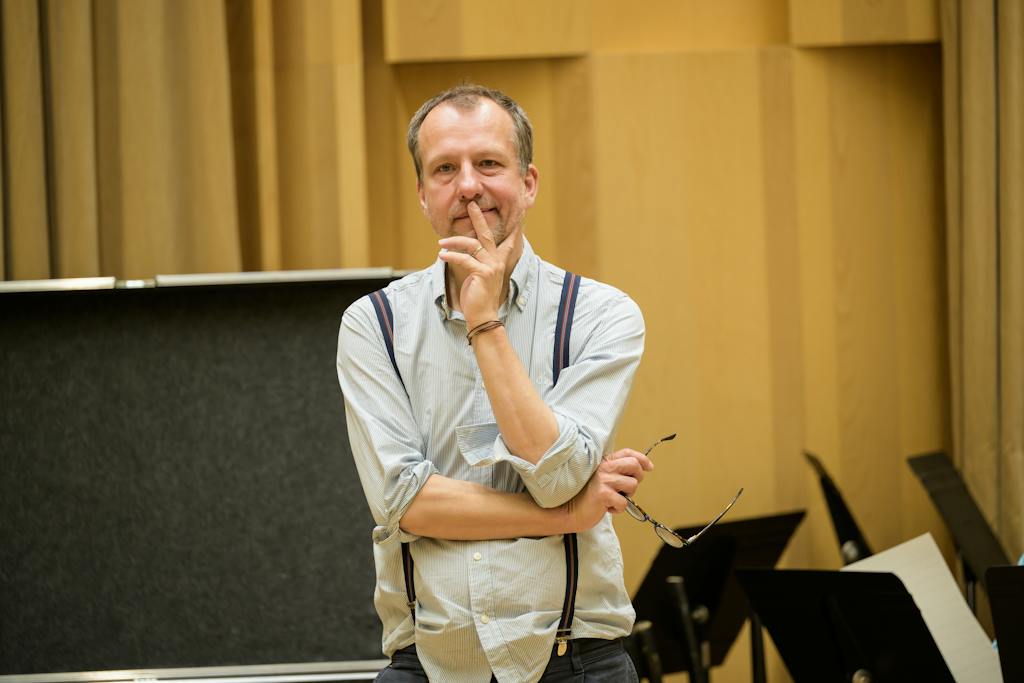 Já břitvu do ruky vzít nemůžu. Sweeney ano, říká režisér Martin Čičvák