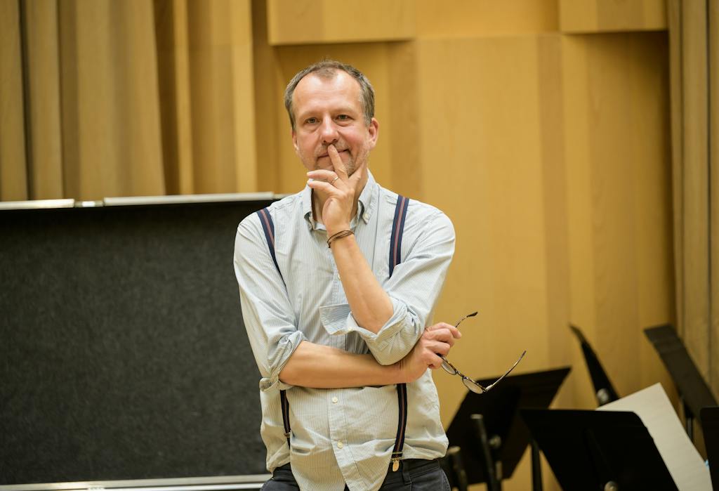Já břitvu do ruky vzít nemůžu. Sweeney ano, říká režisér Martin Čičvák